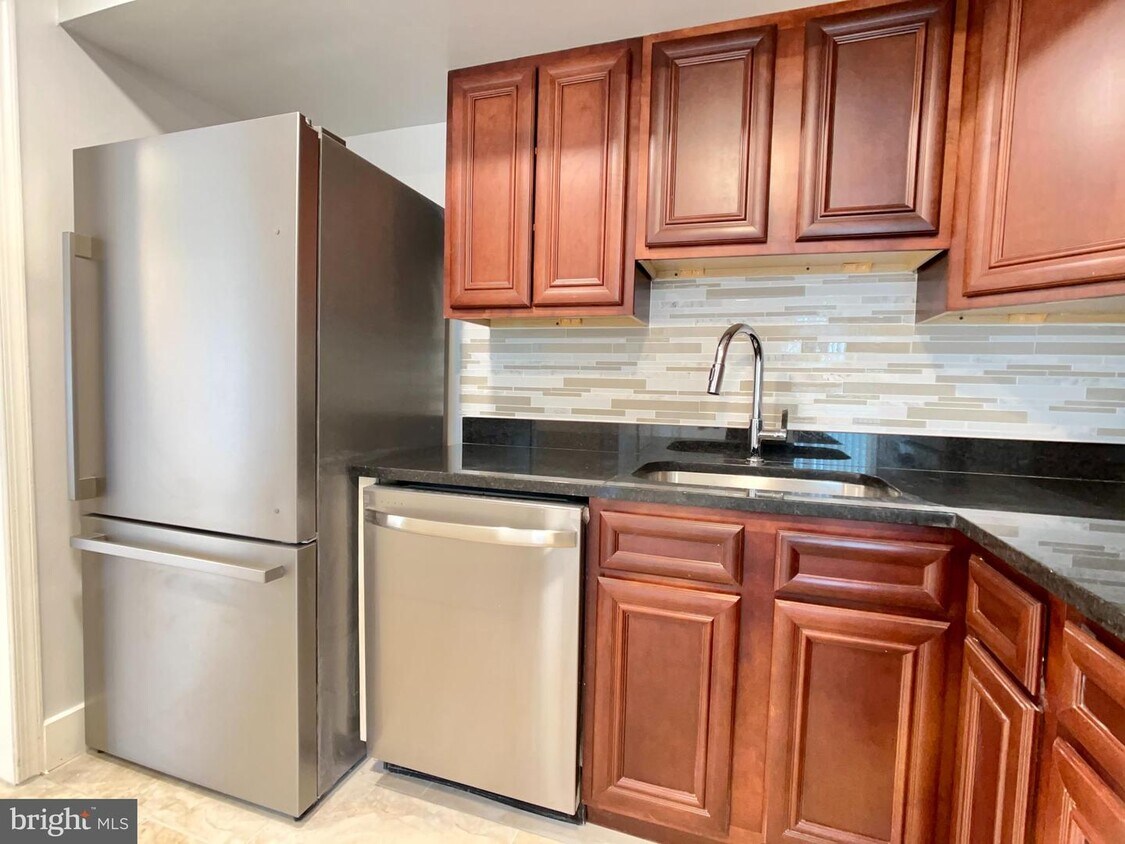Primary Photo - 4523 LOGSDON Dr