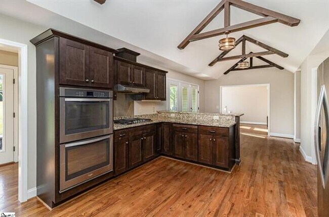 Foto del edificio - Beautiful Home at the Smithfields Country Club