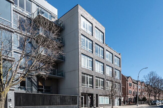 Foto del edificio - 659 Bergen St