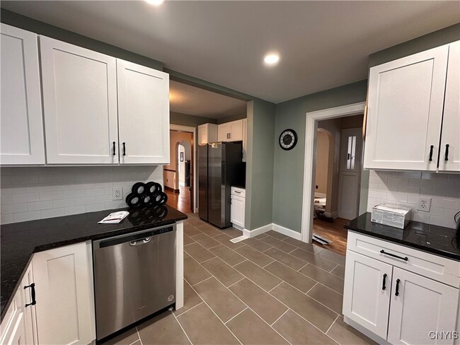 Foto del edificio - 1401 Euclid Ave