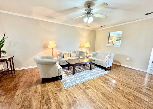 Foto del edificio - 602 N Bangor Ave