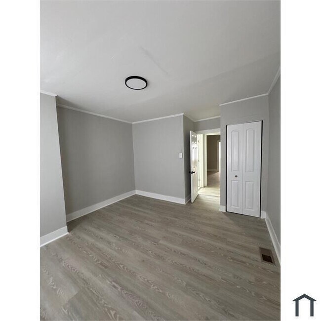 Foto del edificio - 1 Bedroom Plus Den House