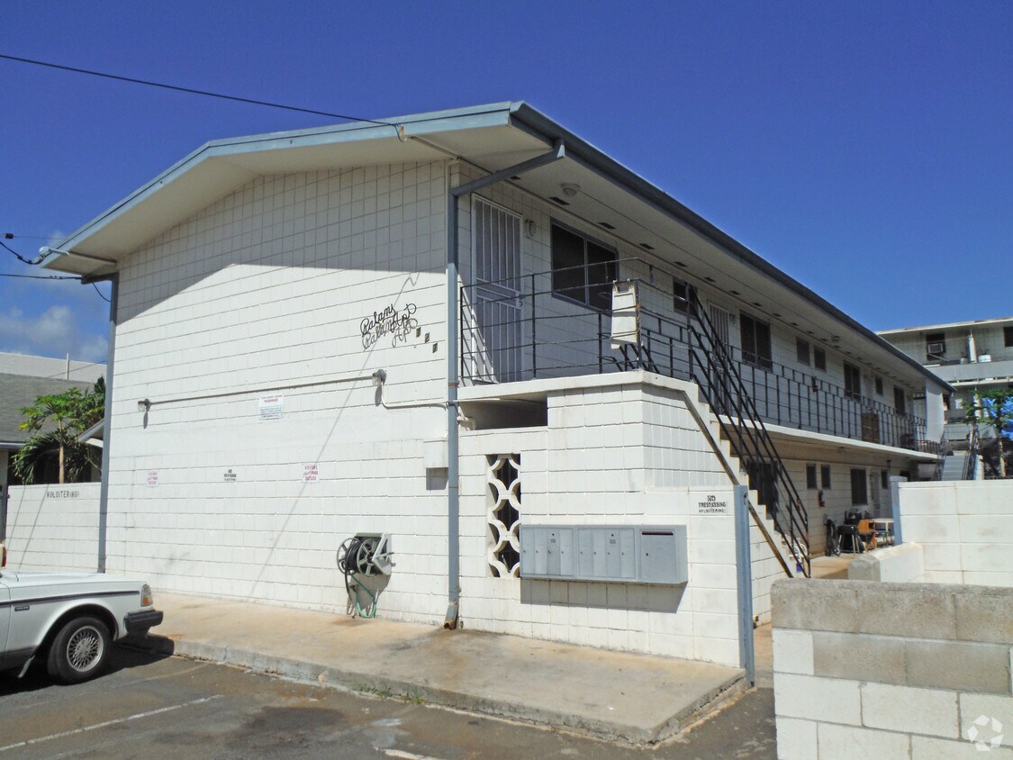 Primary Photo - 727 Palani Ave