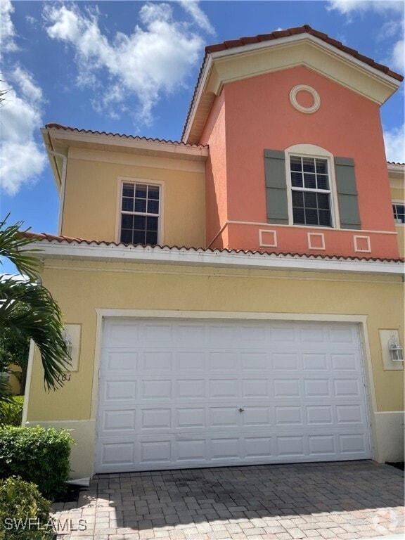 Building Photo - 9815 Solera Cove Pointe