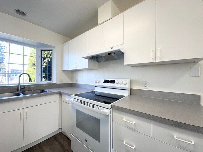 Foto del edificio - Newly Remodeled 2 bd 1.5 ba in Gladstone, ...