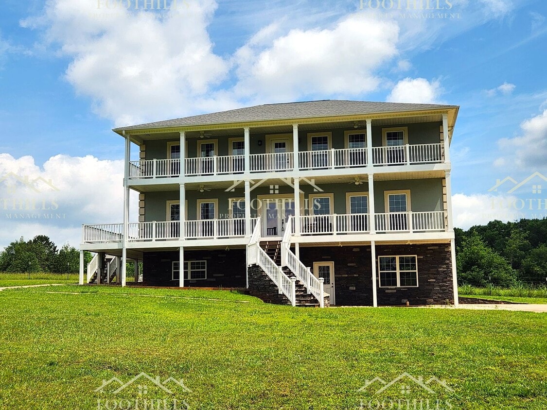 Foto principal - 128 Hudgins Lake Rd