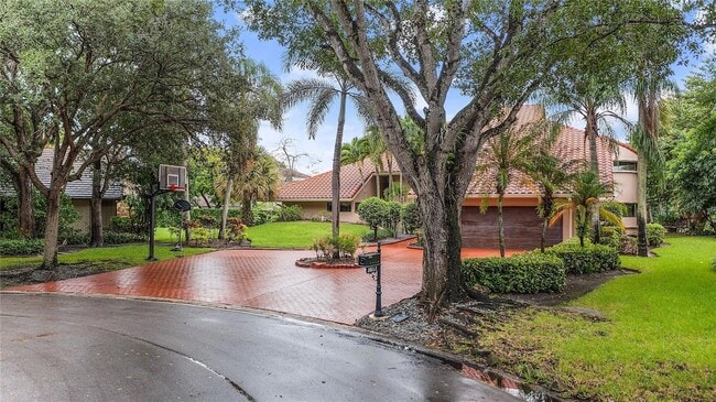 Photo - 10111 Vestal Ct House