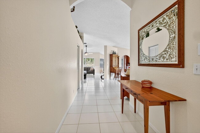 Foto del edificio - 1520 S Club Dr
