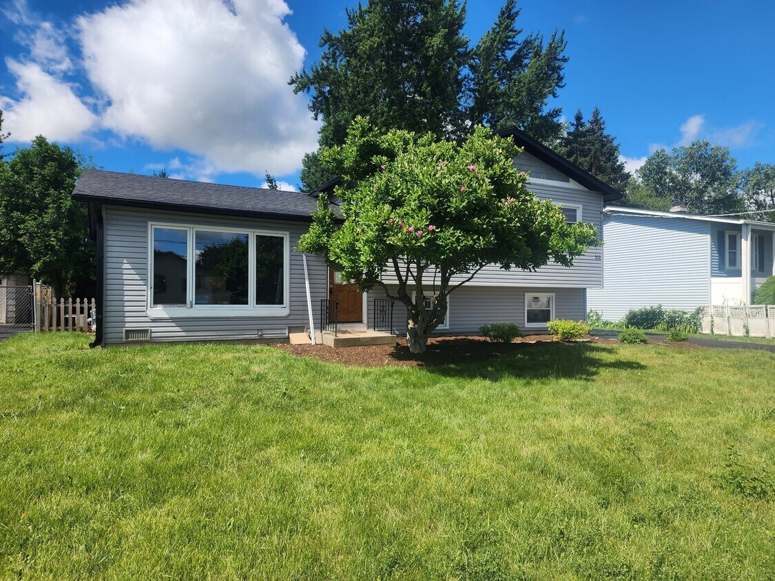 Foto del edificio - 312 W Pineview Dr