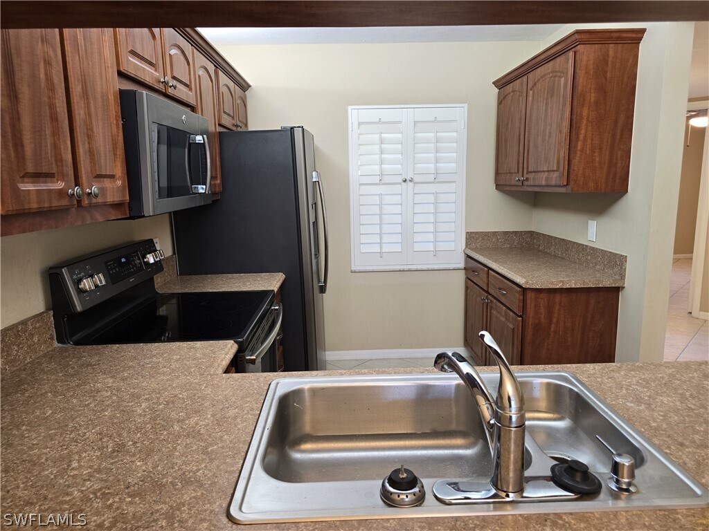 Foto del edificio - 2656 Kings Lake Blvd