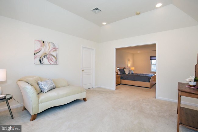 Building Photo - 39 Willow Run Ln