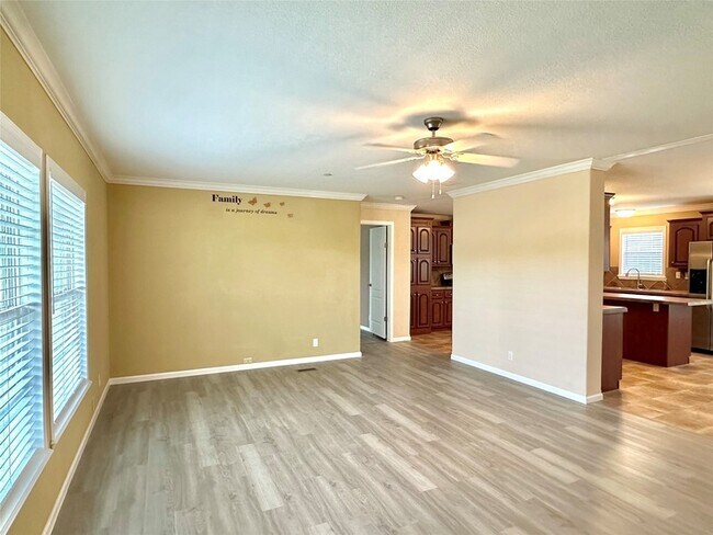 Foto del edificio - 831 Country Club Rd