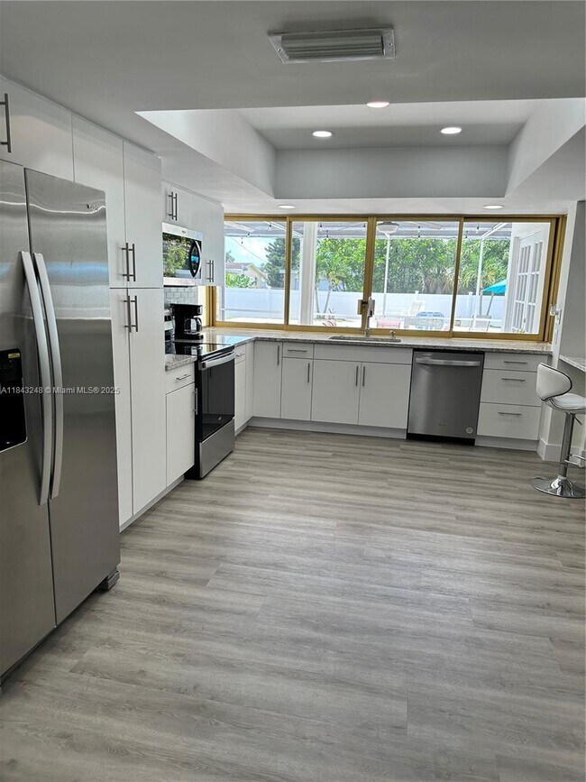 Foto del edificio - 3 bedroom in Hollywood FL 33021