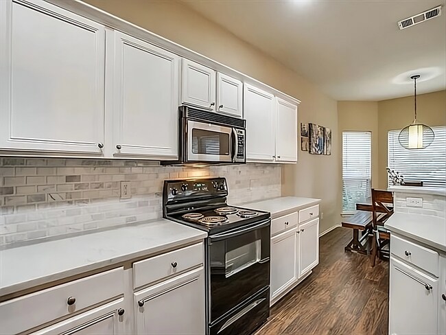 Foto del edificio - 3013 Rustic Meadows Dr