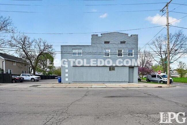 Foto del edificio - 1734 Arlington Ave