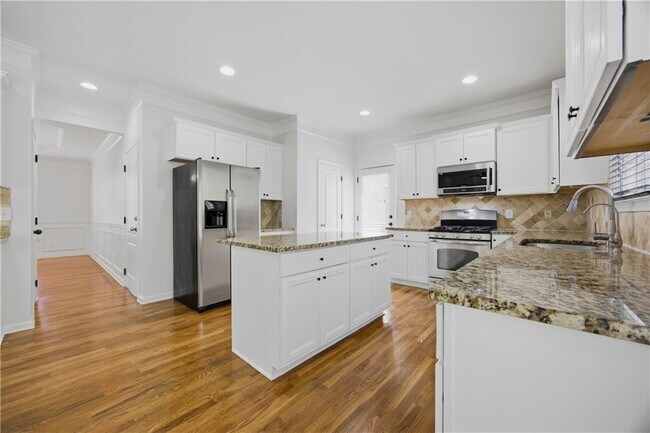 Foto del edificio - 455 Park Pl Ct