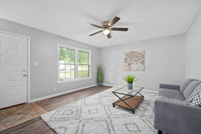 Foto del edificio - 607 Bay Ln