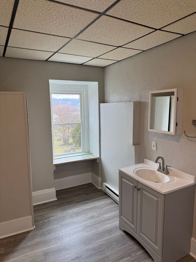 Foto del edificio - 1932 Lowrie St