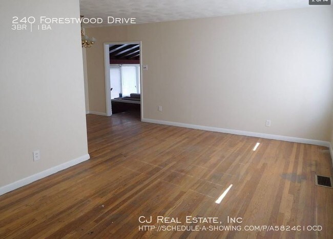 Foto del edificio - 240 Forestwood Dr