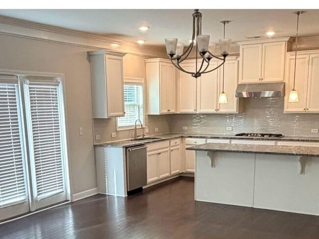 Building Photo - 5325 Chesire Ct