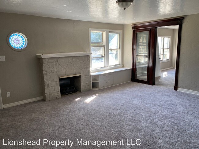 Foto del edificio - 4 br, 1 bath House - 9401 NE 10th St