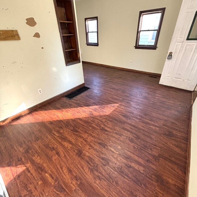 Foto del edificio - 506 N Foster Ave