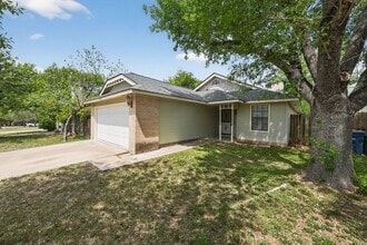 Building Photo - 2306 Blalock Dr