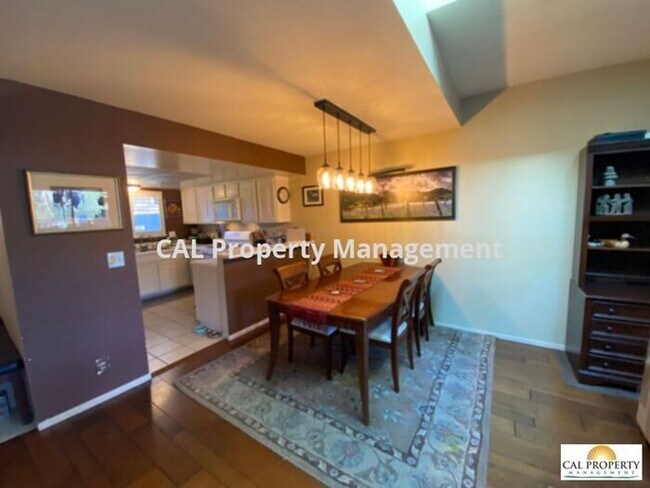 Building Photo - 2 Bedroom 2 Bathroom Condominium Coming Soon!
