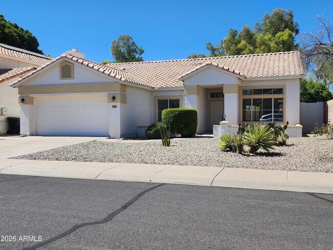 Building Photo - 1540 E San Remo Ave