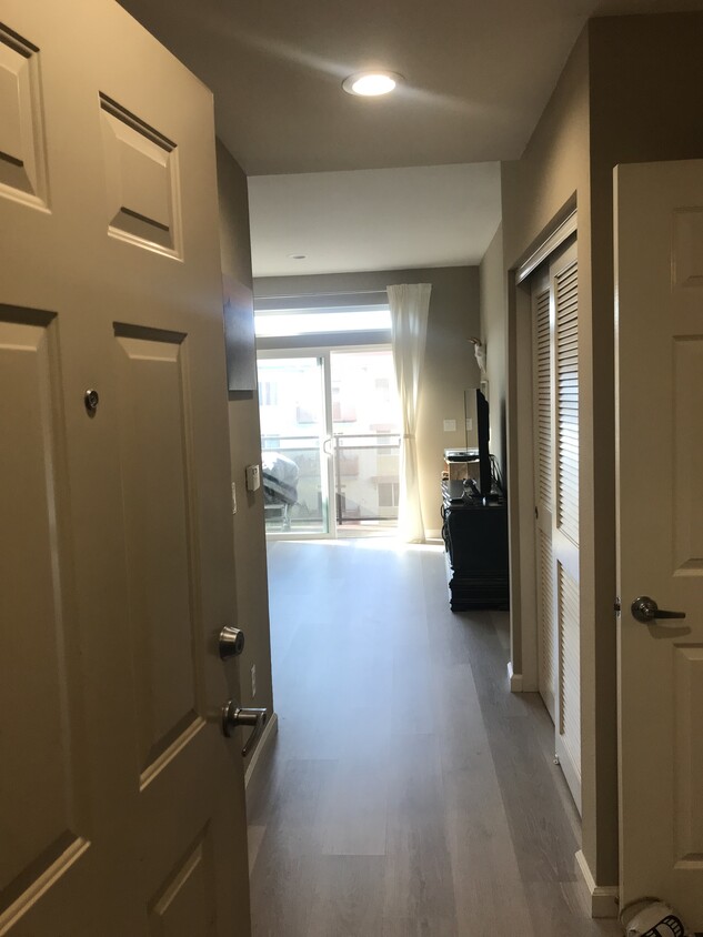 Foto principal - 13200 Pacific Promenade