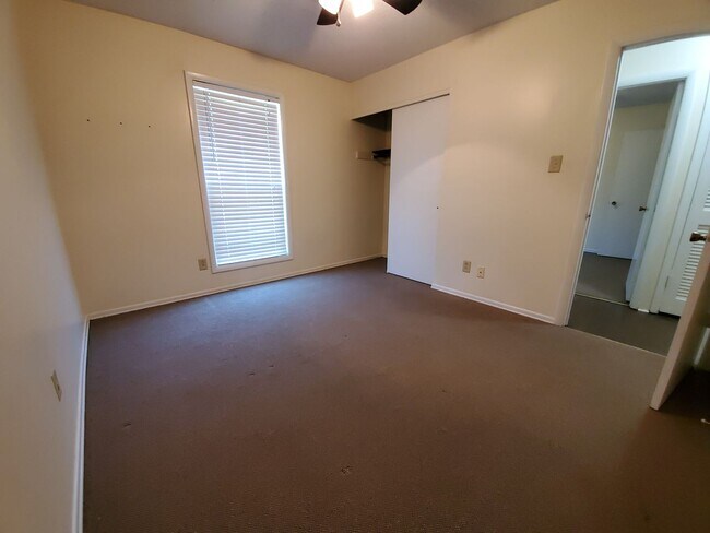 Building Photo - 608 Wallingford~Montclair