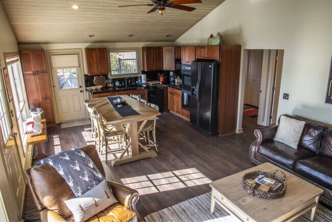 Foto del edificio - 7312 W Rockford Bay Rd