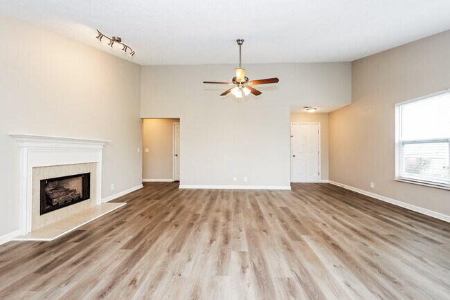 Foto del edificio - 2437 Pleasant Springs Ln