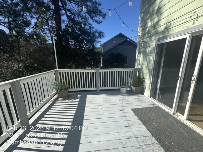 Foto del edificio - 6217 Lakehaven Dr