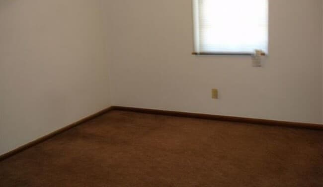 Foto del edificio - Raytown 2 Bedroom Apartment-Available NOW