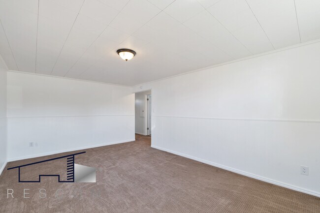 Foto del edificio - 2148 W 4950 S