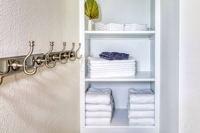 Foto del edificio - 2250 Proctor Rd