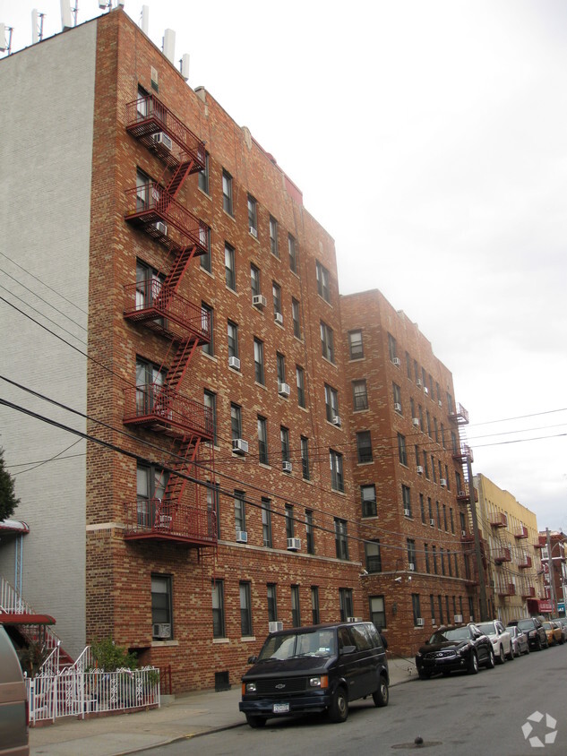 Building Photo - 34-20 30th St