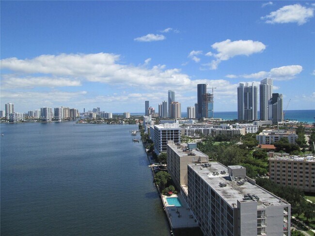 Foto del edificio - 251 174th St