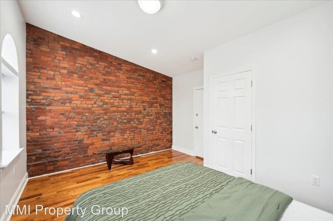 Foto del edificio - 4 br, 2 bath House - 3209 W Montgomery Ave...