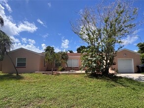 Building Photo - 202 63rd Ave S