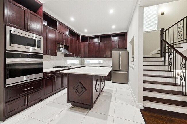 Foto del edificio - 1620 W 24th St
