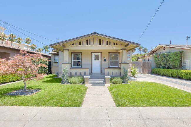 Foto del edificio - 3 Bedroom, 1 Bathroom Home – Ideal for Stu...
