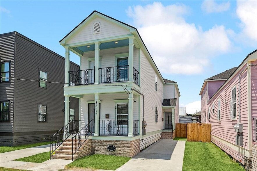 Primary Photo - 2304 New Orleans St