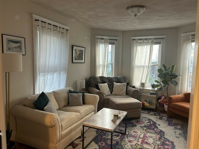 Foto del edificio - 23 Montfern Ave