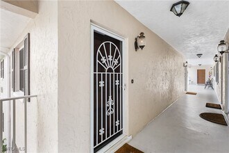 Building Photo - 940 3rd St S