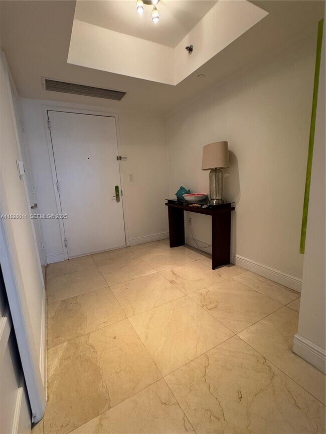 Building Photo - 1830 S Ocean Dr