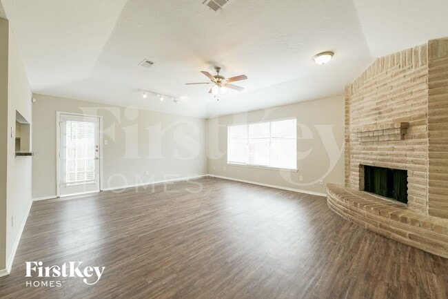 Building Photo - 22219 Oakhill Gate Dr