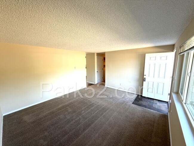 Foto del edificio - 3 Bedroom Single Family Rambler