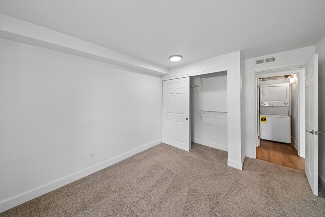 Building Photo - ReNew Kennedy Park